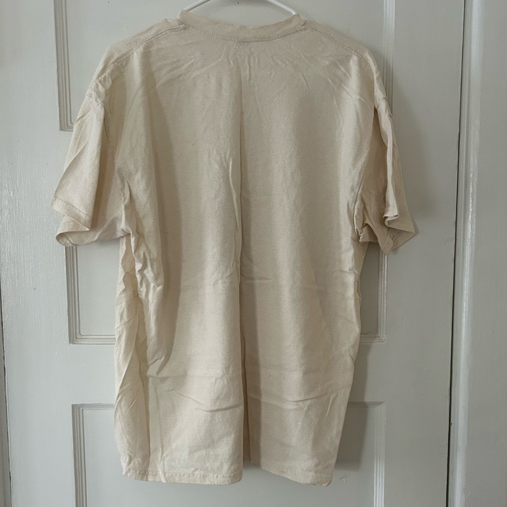Graphic Tee - Picture 2 of 7